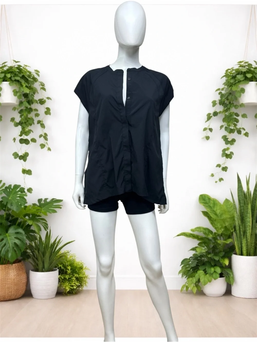Athleta Performance Poplin Popover Top | Black | #587913 | [D13]